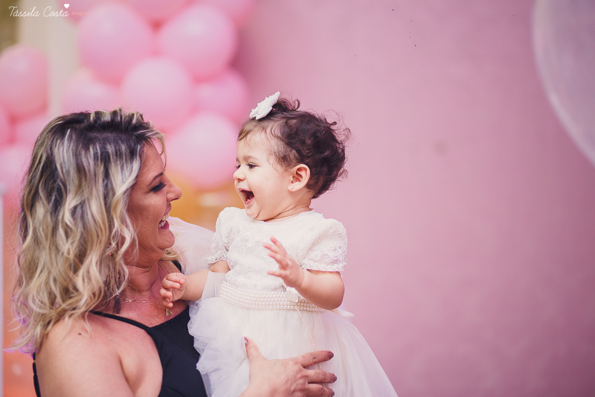 festa linda, princesa sofia, sofia 1 ano, tema castelo da Sofia, mãe de menino e menina, festa em vila Velha, Praia da costa, madrinha ama, mundo rosa, decoração rosa, decoração by Algodão Doce festas, cerimonial Lipe e Cia