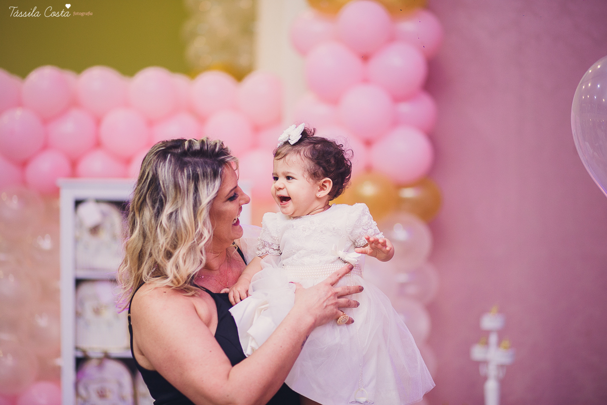 festa linda, princesa sofia, sofia 1 ano, tema castelo da Sofia, mãe de menino e menina, festa em vila Velha, Praia da costa, madrinha ama, mundo rosa, decoração rosa, decoração by Algodão Doce festas, cerimonial Lipe e Cia