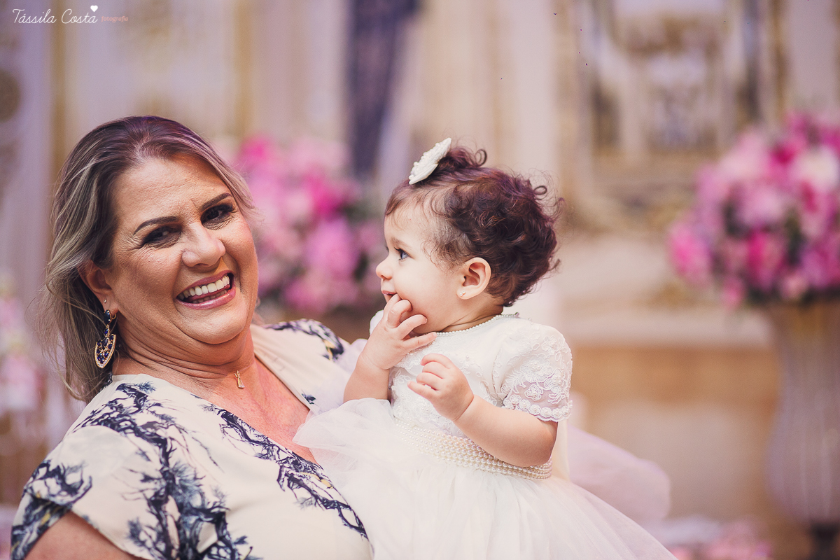 festa linda, princesa sofia, sofia 1 ano, tema castelo da Sofia, mãe de menino e menina, festa em vila Velha, Praia da costa, madrinha ama, mundo rosa, decoração rosa, decoração by Algodão Doce festas, cerimonial Lipe e Cia