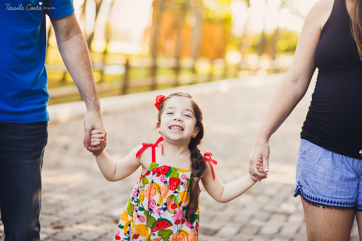 tassila costa fotografia, fotos de gestante em vitória - es, fotos de gestante no Parque Botânico da Vale, família linda, fotografia de família em vila velha