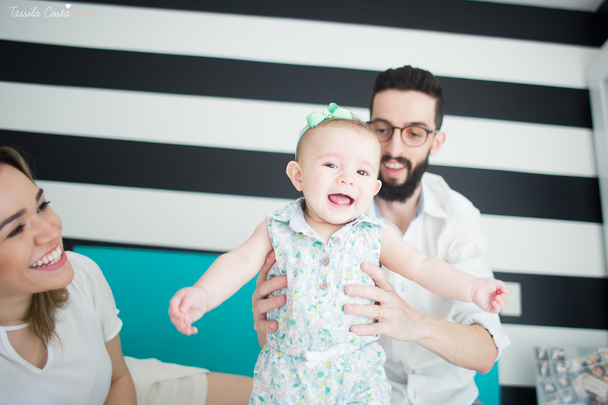 ensaio lifestyle, tassila costa fotografia, fotos feitas em casa, carol cata, Pr Tiago Cata, Praia da Costa, Primeira Igreja Batista da Praia da Costa, ensaio fotográfico feito em casa