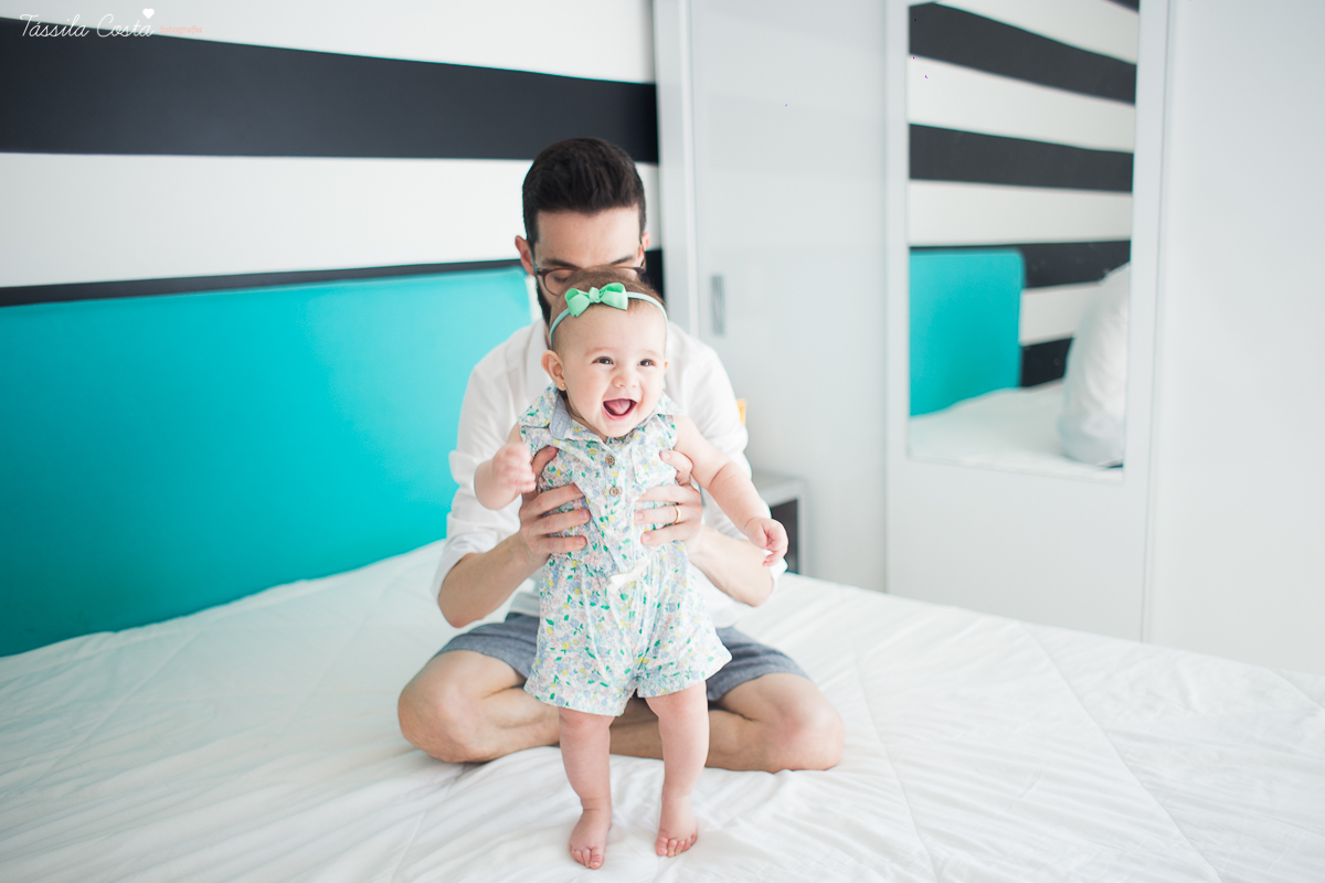 ensaio lifestyle, tassila costa fotografia, fotos feitas em casa, carol cata, Pr Tiago Cata, Praia da Costa, Primeira Igreja Batista da Praia da Costa, ensaio fotográfico feito em casa