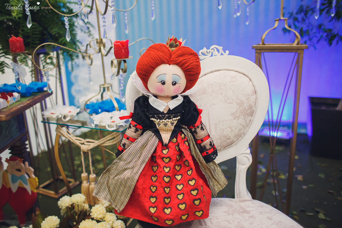 CAROL FEZ 15 ANOS, tema da decoração da festa de 15 anos Alice no País das Maravilhas, Cerimonial bom na Praia de Itaparica, Bolha Fest, festa em Vila Velha ES, Tássila Costa ES