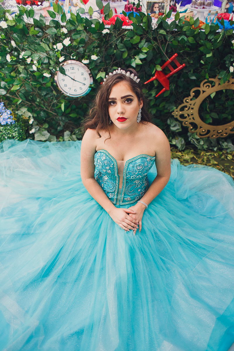 CAROL FEZ 15 ANOS, tema da decoração da festa de 15 anos Alice no País das Maravilhas, Cerimonial bom na Praia de Itaparica, Bolha Fest, festa em Vila Velha ES, Tássila Costa ES