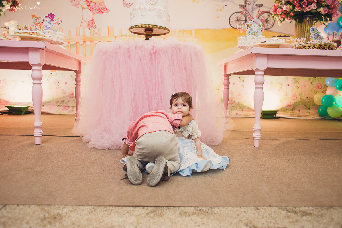 aniversário de 1 ano no cerimonial O Mais Legal, que fica no Bairro de Fátima em Vitória, festa de menina com um tema diferente, antonella fez 1 ano, fotos de festa infantil em vitória ES, fotógrafo especializado em festa infantil, mamães festeiras do ES,