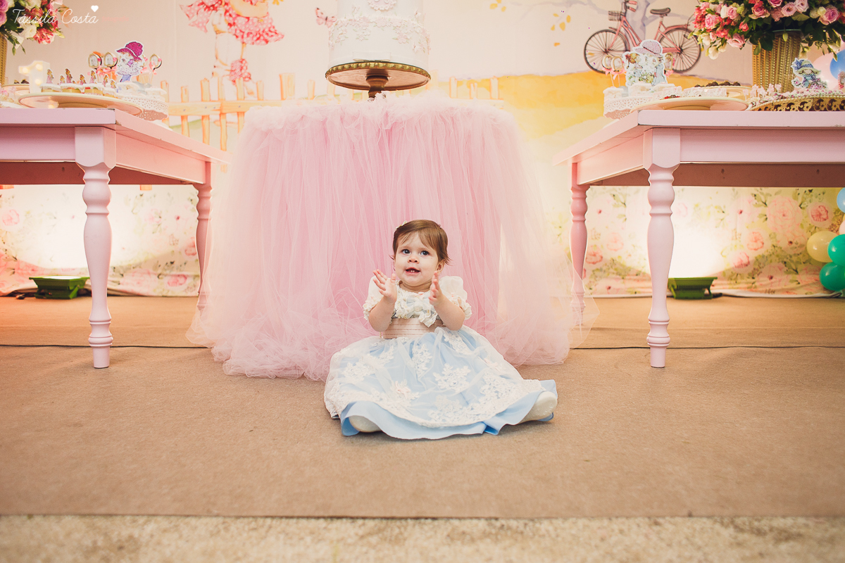 aniversário de 1 ano no cerimonial O Mais Legal, que fica no Bairro de Fátima em Vitória, festa de menina com um tema diferente, antonella fez 1 ano, fotos de festa infantil em vitória ES, fotógrafo especializado em festa infantil, mamães festeiras do ES,