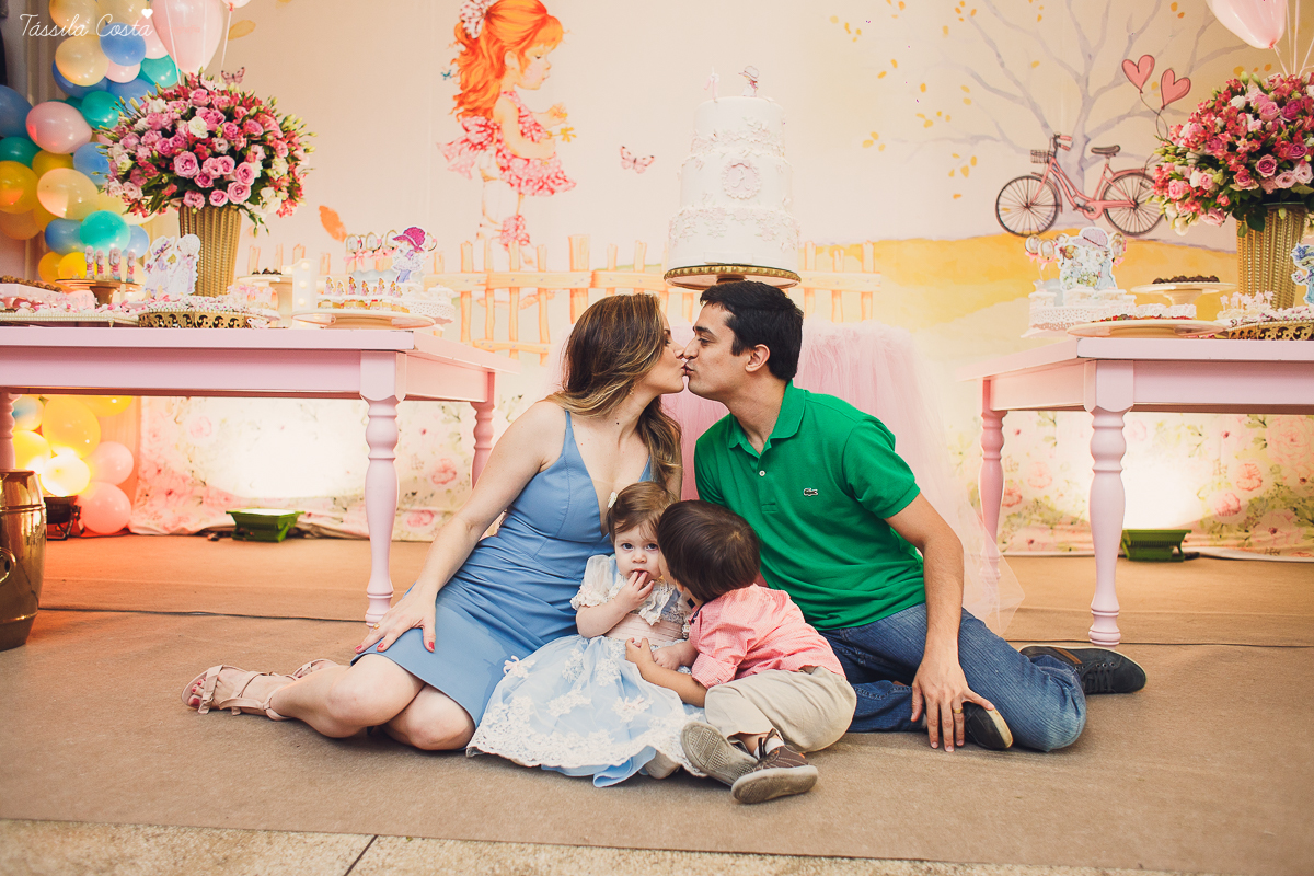 aniversário de 1 ano no cerimonial O Mais Legal, que fica no Bairro de Fátima em Vitória, festa de menina com um tema diferente, antonella fez 1 ano, fotos de festa infantil em vitória ES, fotógrafo especializado em festa infantil, mamães festeiras do ES,