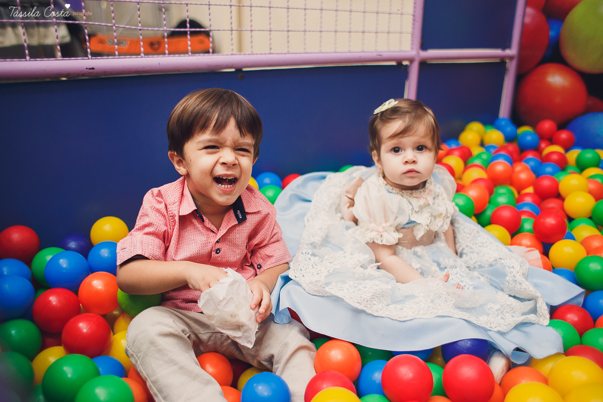 aniversário de 1 ano no cerimonial O Mais Legal, que fica no Bairro de Fátima em Vitória, festa de menina com um tema diferente, antonella fez 1 ano, fotos de festa infantil em vitória ES, fotógrafo especializado em festa infantil, mamães festeiras do ES,