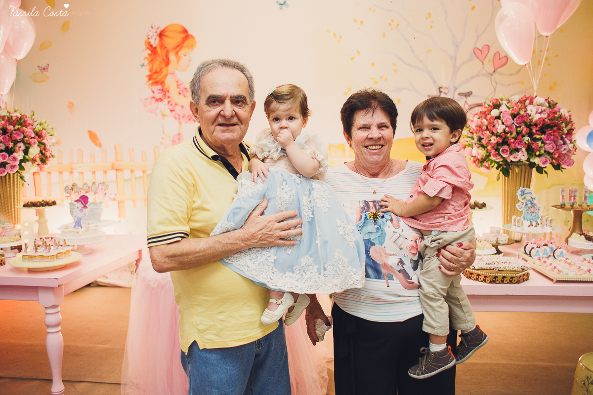 aniversário de 1 ano no cerimonial O Mais Legal, que fica no Bairro de Fátima em Vitória, festa de menina com um tema diferente, antonella fez 1 ano, fotos de festa infantil em vitória ES, fotógrafo especializado em festa infantil, mamães festeiras do ES,