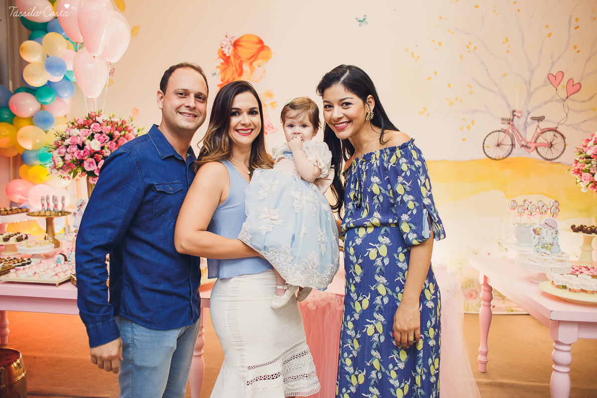 aniversário de 1 ano no cerimonial O Mais Legal, que fica no Bairro de Fátima em Vitória, festa de menina com um tema diferente, antonella fez 1 ano, fotos de festa infantil em vitória ES, fotógrafo especializado em festa infantil, mamães festeiras do ES,