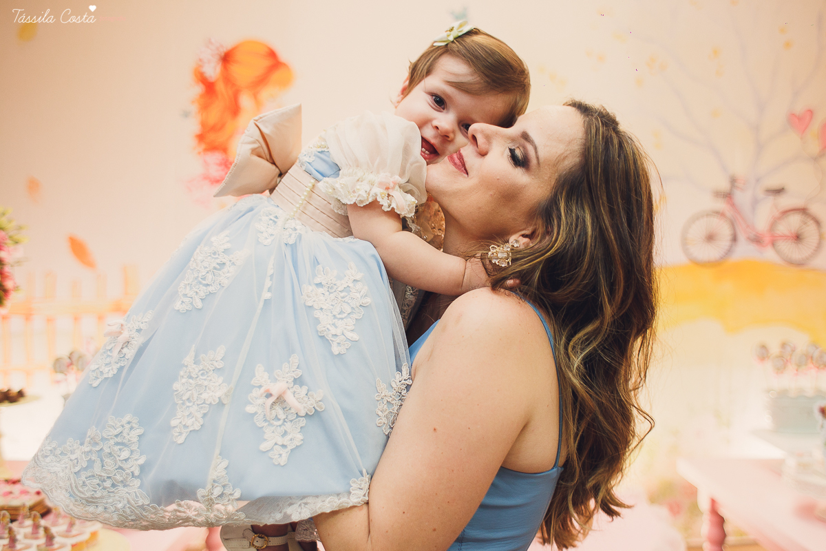 aniversário de 1 ano no cerimonial O Mais Legal, que fica no Bairro de Fátima em Vitória, festa de menina com um tema diferente, antonella fez 1 ano, fotos de festa infantil em vitória ES, fotógrafo especializado em festa infantil, mamães festeiras do ES,