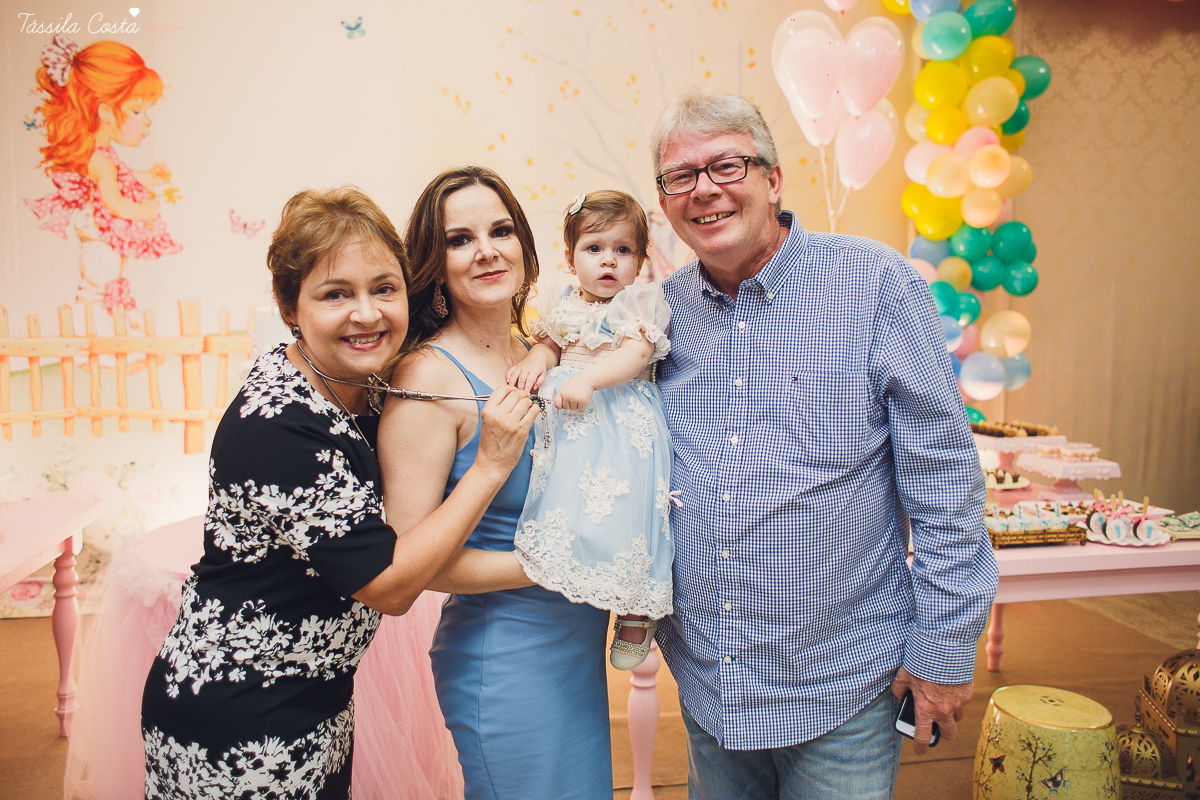 aniversário de 1 ano no cerimonial O Mais Legal, que fica no Bairro de Fátima em Vitória, festa de menina com um tema diferente, antonella fez 1 ano, fotos de festa infantil em vitória ES, fotógrafo especializado em festa infantil, mamães festeiras do ES,