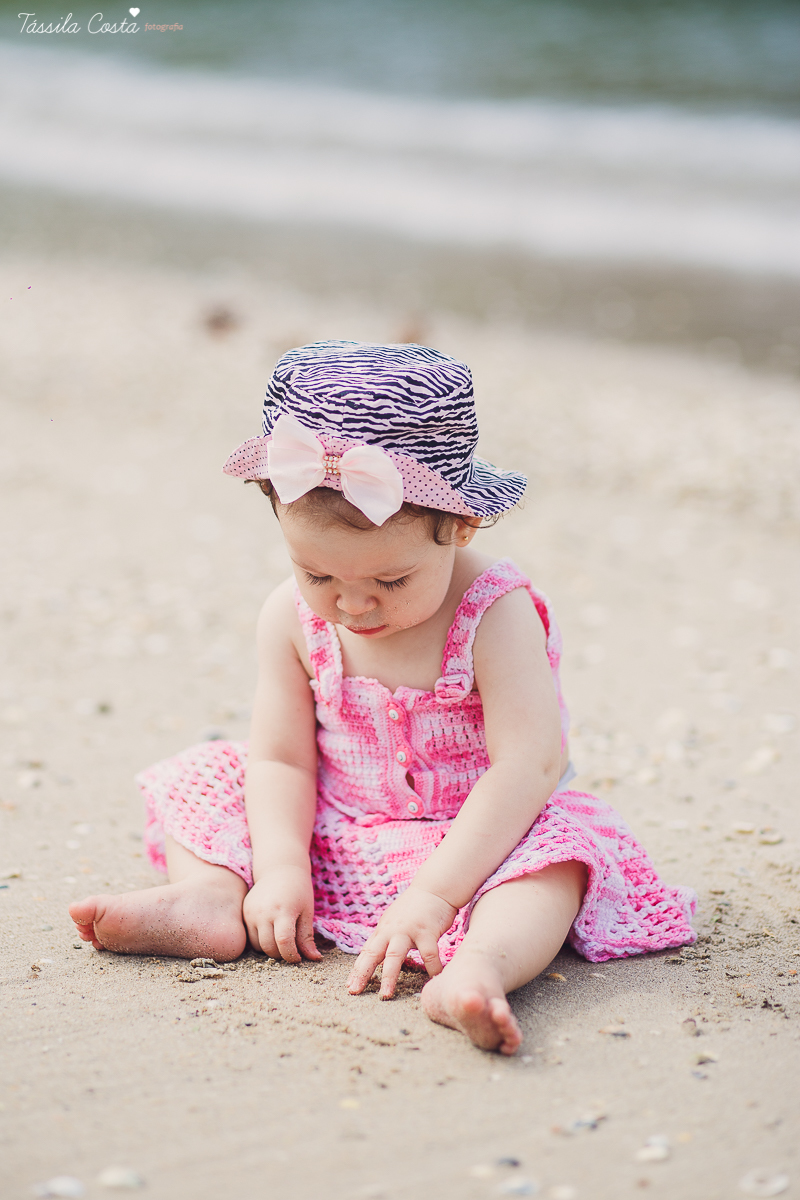 FOTOS DE PRÉ ANIVERSÁRIO FEITAS EM VITÓRIA, ES, ANIVERSÁRIO NA CASA DA VÓ, QUINTAL DE VÓ, TÁSSILA COSTA FOTOGRAFIA,FOTOS FEITAS EM FAMÍLIA PARA O PRIMEIRO ANO DO ANIVERSÁRIO DA LARA