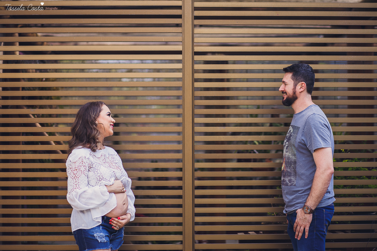 acompanhamento gestacional feito em Vitória, ES, família linda, mãe de dois, fotos de grávida, fotos no Parque Botânico da Vale, ES, Tássila Costa