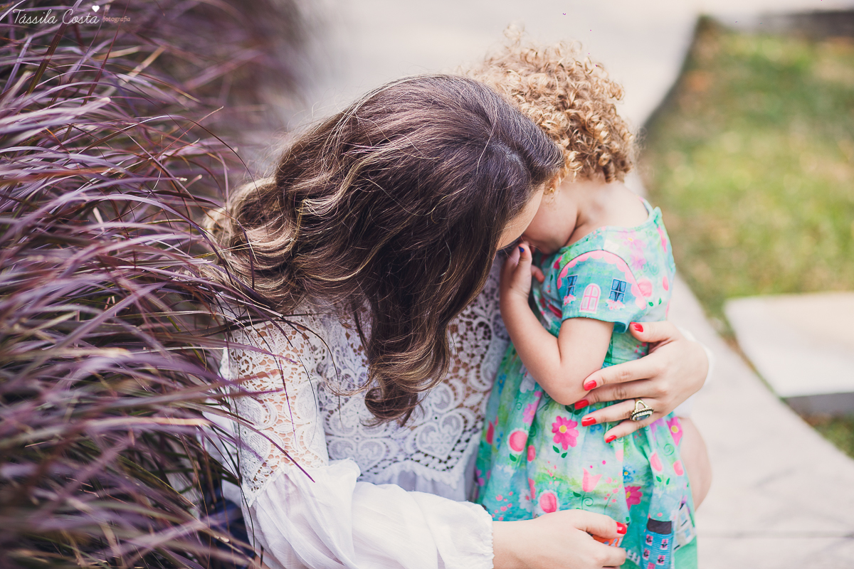 acompanhamento gestacional feito em Vitória, ES, família linda, mãe de dois, fotos de grávida, fotos no Parque Botânico da Vale, ES, Tássila Costa