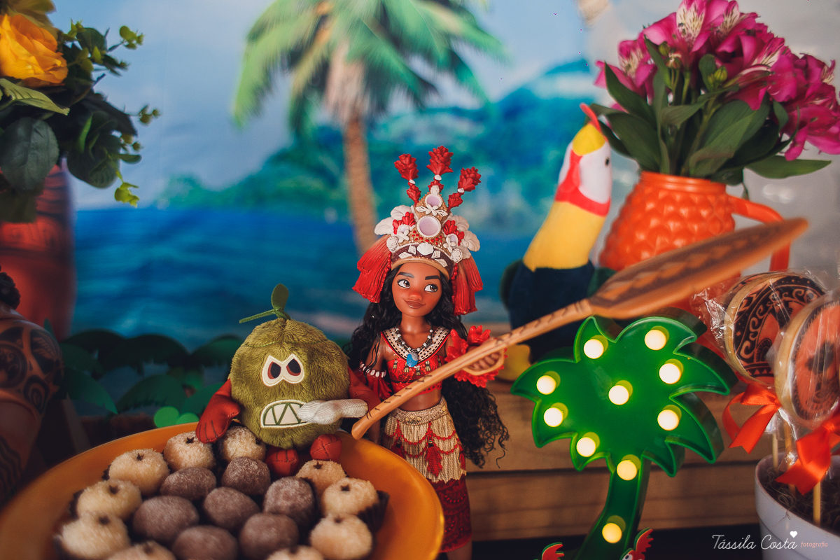 festa da Moana, mariana 4 anos, festa feita na creche, só para amigos, festa intimista, decoração super linda da Moana, festa de menina, filme da Moana, tássila costa, fotografia de festa infantil, festa infantil em Vitória, aniversário maravilhoso