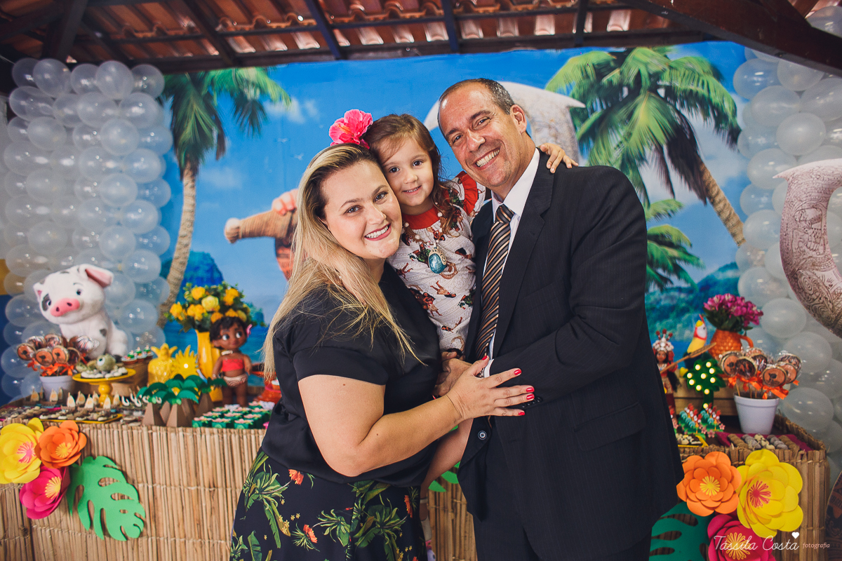 festa da Moana, mariana 4 anos, festa feita na creche, só para amigos, festa intimista, decoração super linda da Moana, festa de menina, filme da Moana, tássila costa, fotografia de festa infantil, festa infantil em Vitória, aniversário maravilhosofesta d