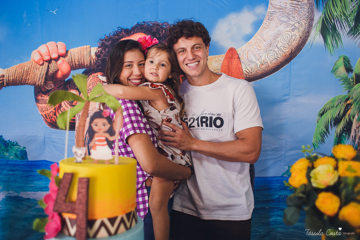 festa da Moana, mariana 4 anos, festa feita na creche, só para amigos, festa intimista, decoração super linda da Moana, festa de menina, filme da Moana, tássila costa, fotografia de festa infantil, festa infantil em Vitória, aniversário maravilhoso