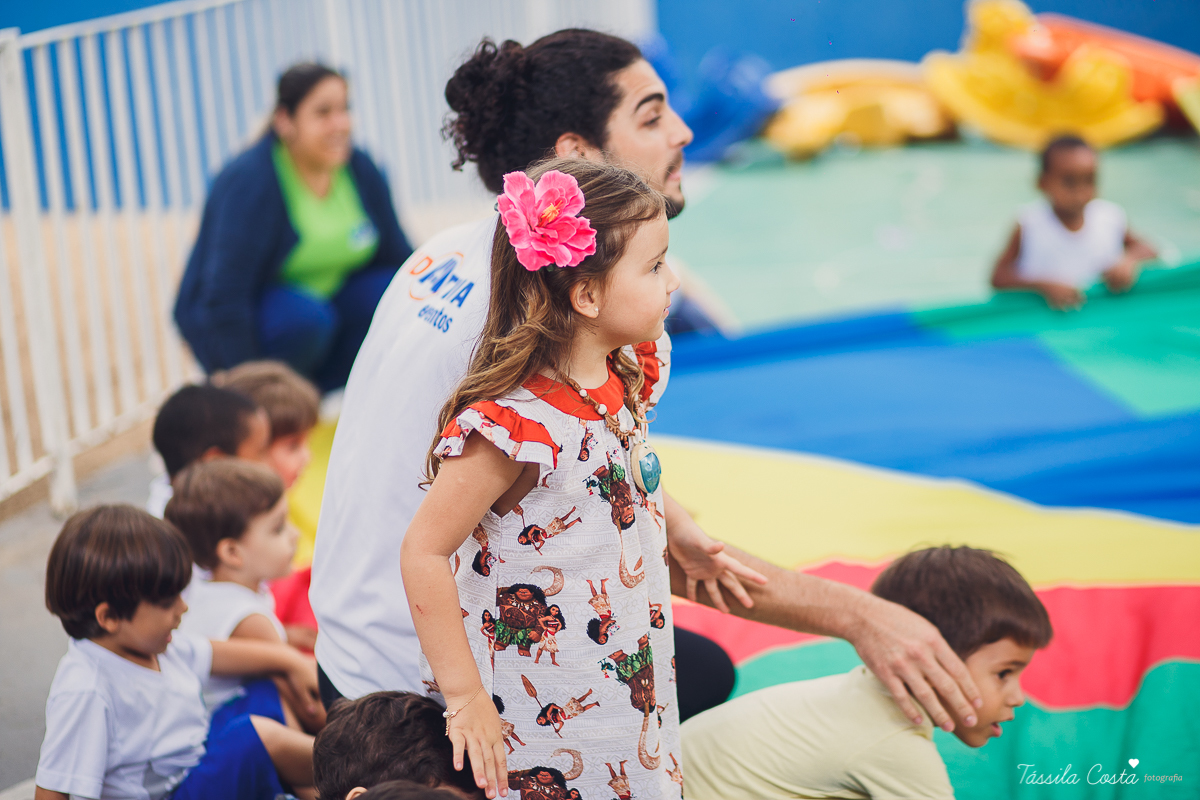 festa da Moana, mariana 4 anos, festa feita na creche, só para amigos, festa intimista, decoração super linda da Moana, festa de menina, filme da Moana, tássila costa, fotografia de festa infantil, festa infantil em Vitória, aniversário maravilhoso
