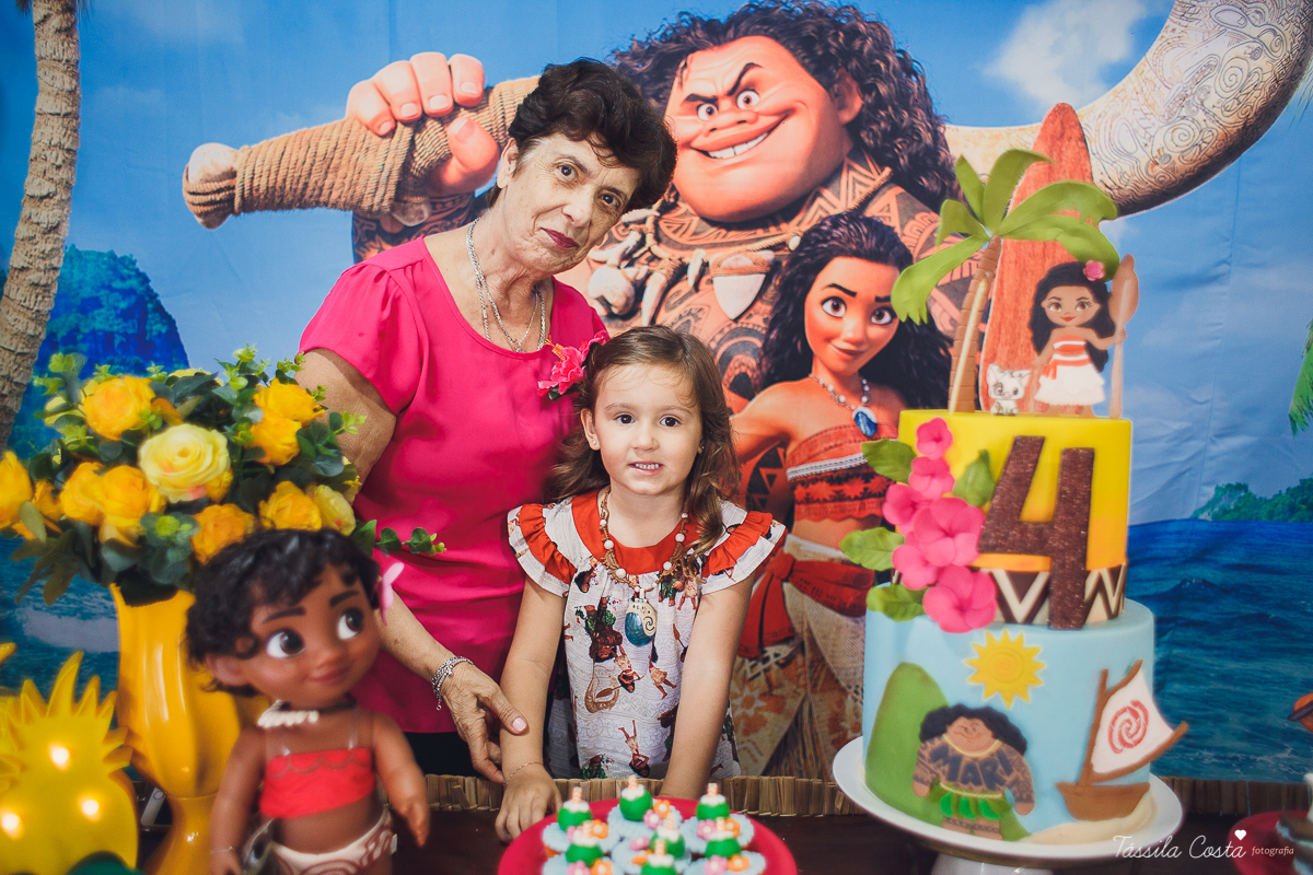 festa da Moana, mariana 4 anos, festa feita na creche, só para amigos, festa intimista, decoração super linda da Moana, festa de menina, filme da Moana, tássila costa, fotografia de festa infantil, festa infantil em Vitória, aniversário maravilhoso