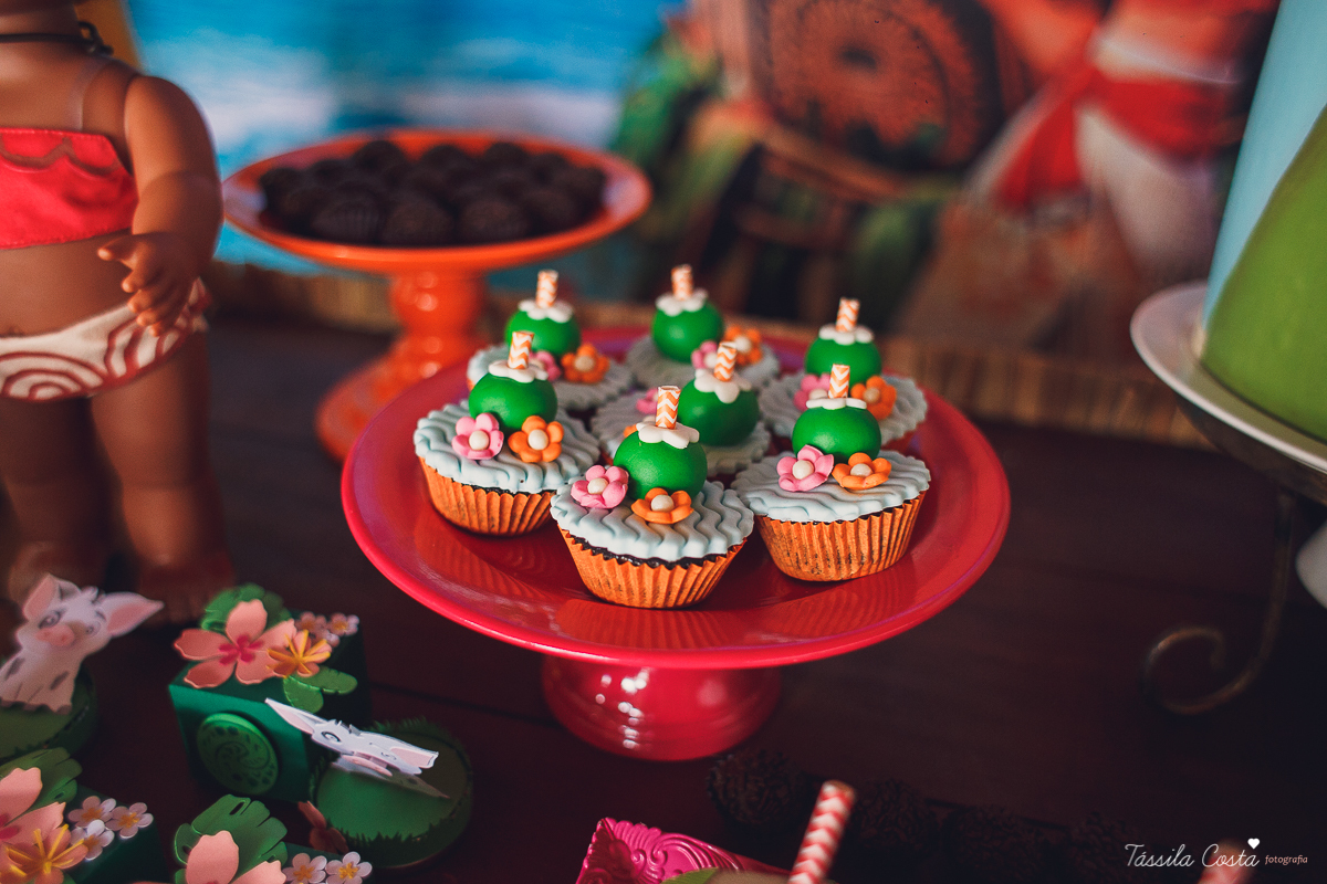 festa da Moana, mariana 4 anos, festa feita na creche, só para amigos, festa intimista, decoração super linda da Moana, festa de menina, filme da Moana, tássila costa, fotografia de festa infantil, festa infantil em Vitória, aniversário maravilhoso