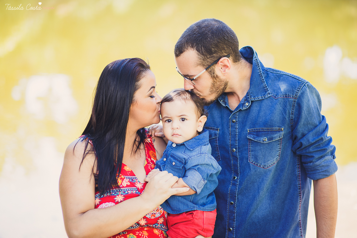 tassila costa, tassila fotografia, tassila costa fotografia, tassilacfotografia, ensaio do igor, ensaio pre aniversario, ilha do frade, espirito santo, foto de familia, bebe lindo, bebe fotogenico, foto linda, amores, pai e mae, fotos lindas, ensaio exter