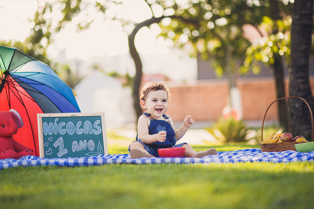 smash the fruit, bebe lindo, bebe feliz, tassila costa, tassila fotografia, tassila costa fotografia, tassilacfotografia, ensaio do nicolas, ensaio pre aniversario, ilha do frade, espirito santo, foto de familia, bebe lindo, bebe fotogenico, foto linda, a
