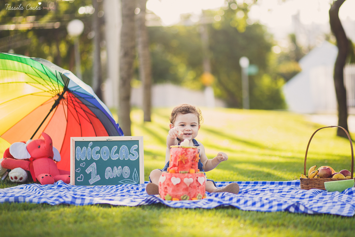 smash the fruit, bebe lindo, bebe feliz, tassila costa, tassila fotografia, tassila costa fotografia, tassilacfotografia, ensaio do nicolas, ensaio pre aniversario, ilha do frade, espirito santo, foto de familia, bebe lindo, bebe fotogenico, foto linda, a