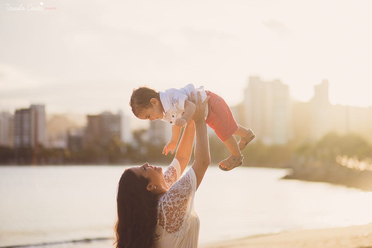 smash the fruit, bebe lindo, bebe feliz, tassila costa, tassila fotografia, tassila costa fotografia, tassilacfotografia, ensaio do nicolas, ensaio pre aniversario, ilha do frade, espirito santo, foto de familia, bebe lindo, bebe fotogenico, foto linda, a