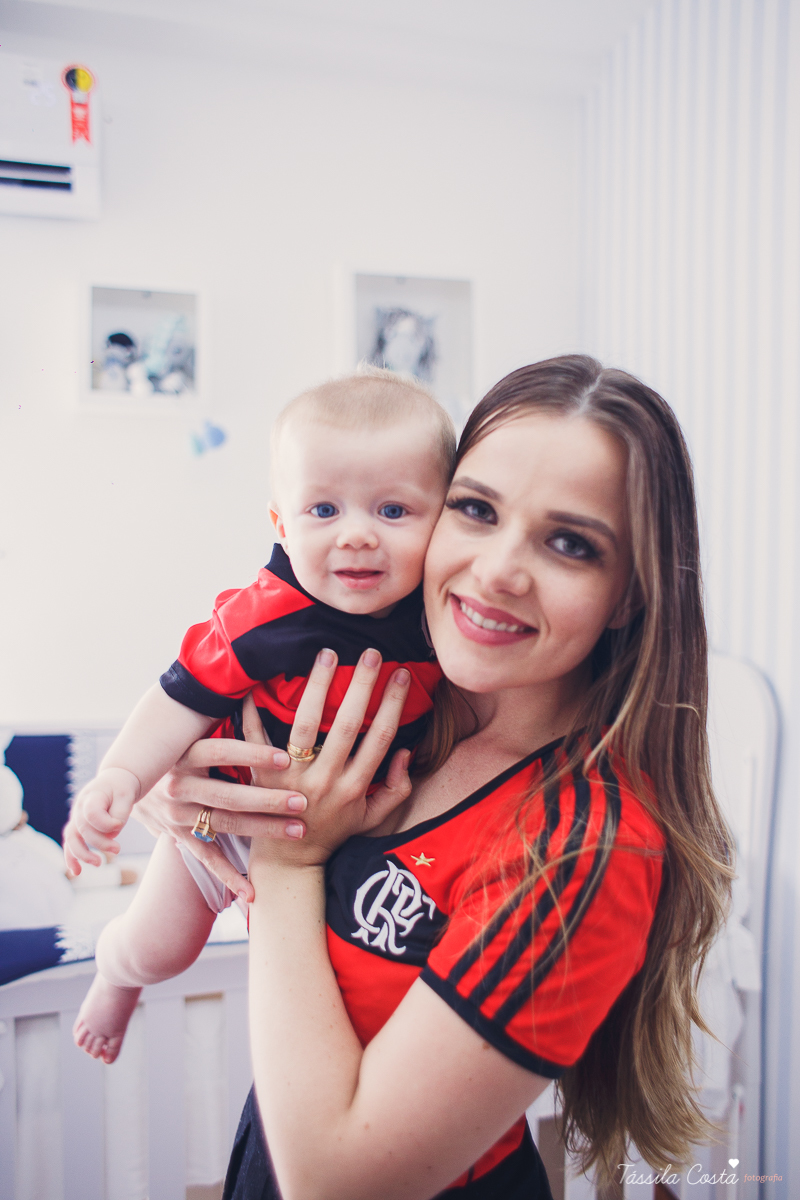 bebê lindo, Pedro 5 meses, ensaio fotográfico feito em casa, papais de primeira viagem, tássila costa fotografia, pais de menino, mobília para quarto de menino, decoração de quarto de menino, meu bebê ama banho, banho no bebê, amamentação, 05 meses