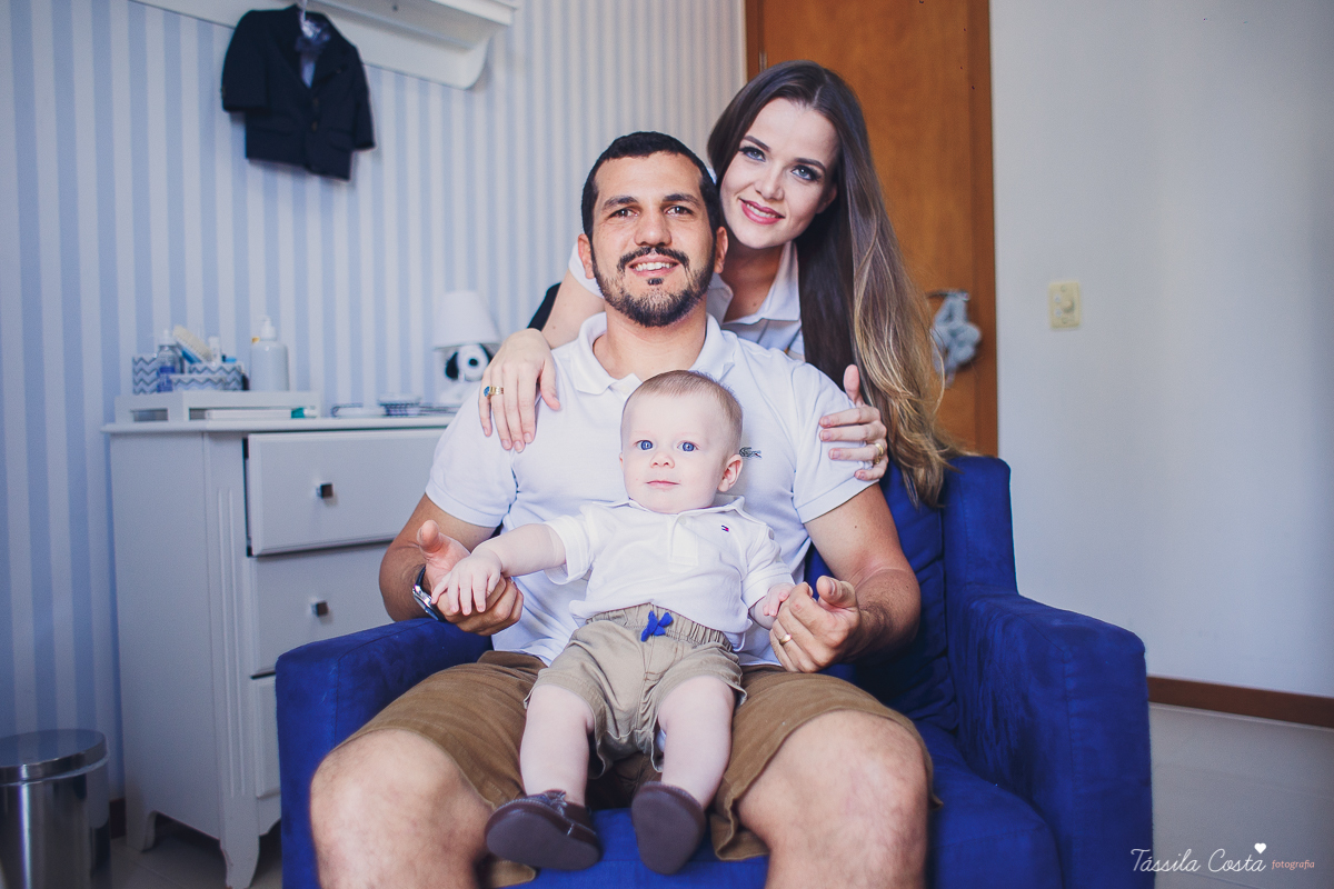 bebê lindo, Pedro 5 meses, ensaio fotográfico feito em casa, papais de primeira viagem, tássila costa fotografia, pais de menino, mobília para quarto de menino, decoração de quarto de menino, meu bebê ama banho, banho no bebê, amamentação, 05 meses