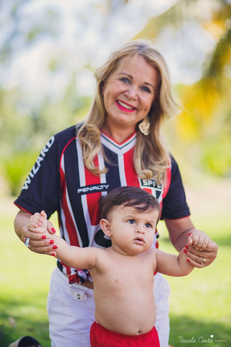 FOTOS COM CACHORRO, CRIANÇA E CACHORRO, ENSAIO FOTOGRÁFICO DE FAMÍLIA COM O CACHORRO, THÉO 1 ANO, FOTOS EM VITÓRIA ES, FOTÓGRAFO DE CRIANÇA EM VILA VELHA, ENSAIO DE PRÉ ANIVERSÁRIO, TÁSSILA COSTA FOTOGRAFIA