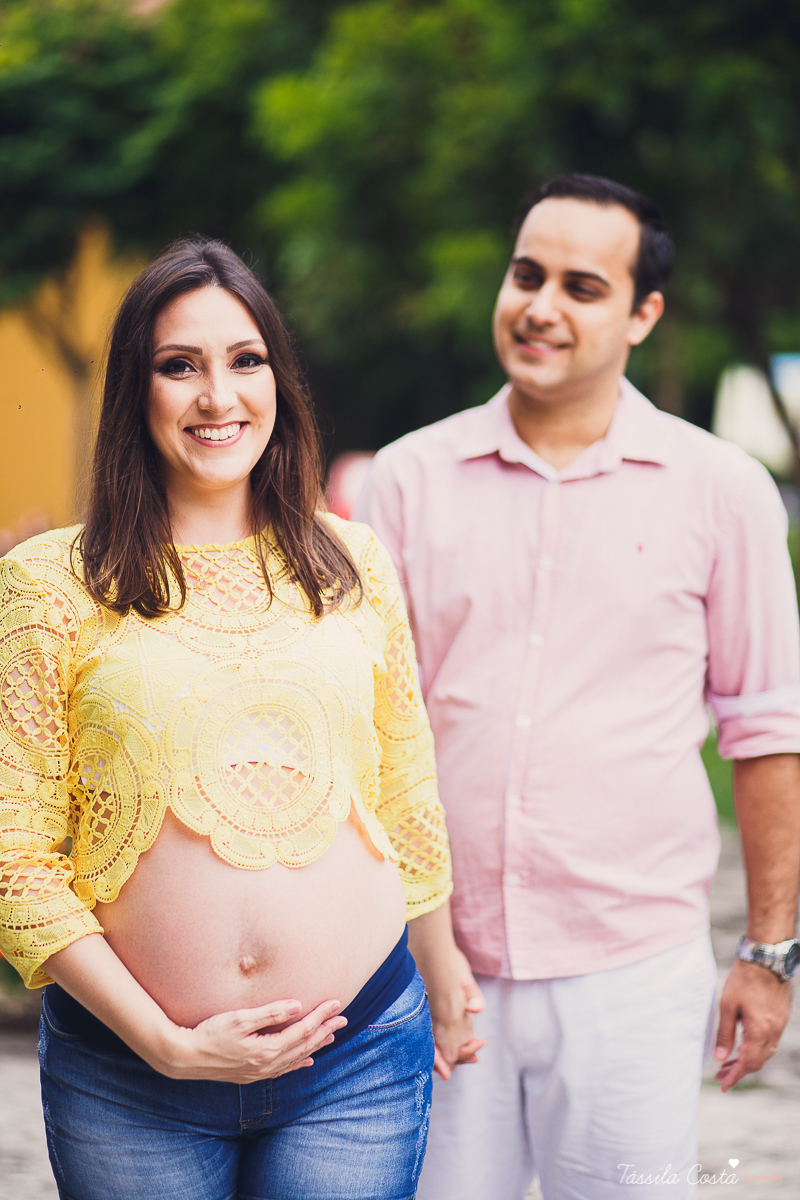 fotos de grávida feitas em casa, fotógrafa de ensaio gestante em VItória ES, fotos de grávida de lingerie, mãe de menino, ensaio fotográfico feito em casa, ensaio lifestyle, tássila costa fotografia