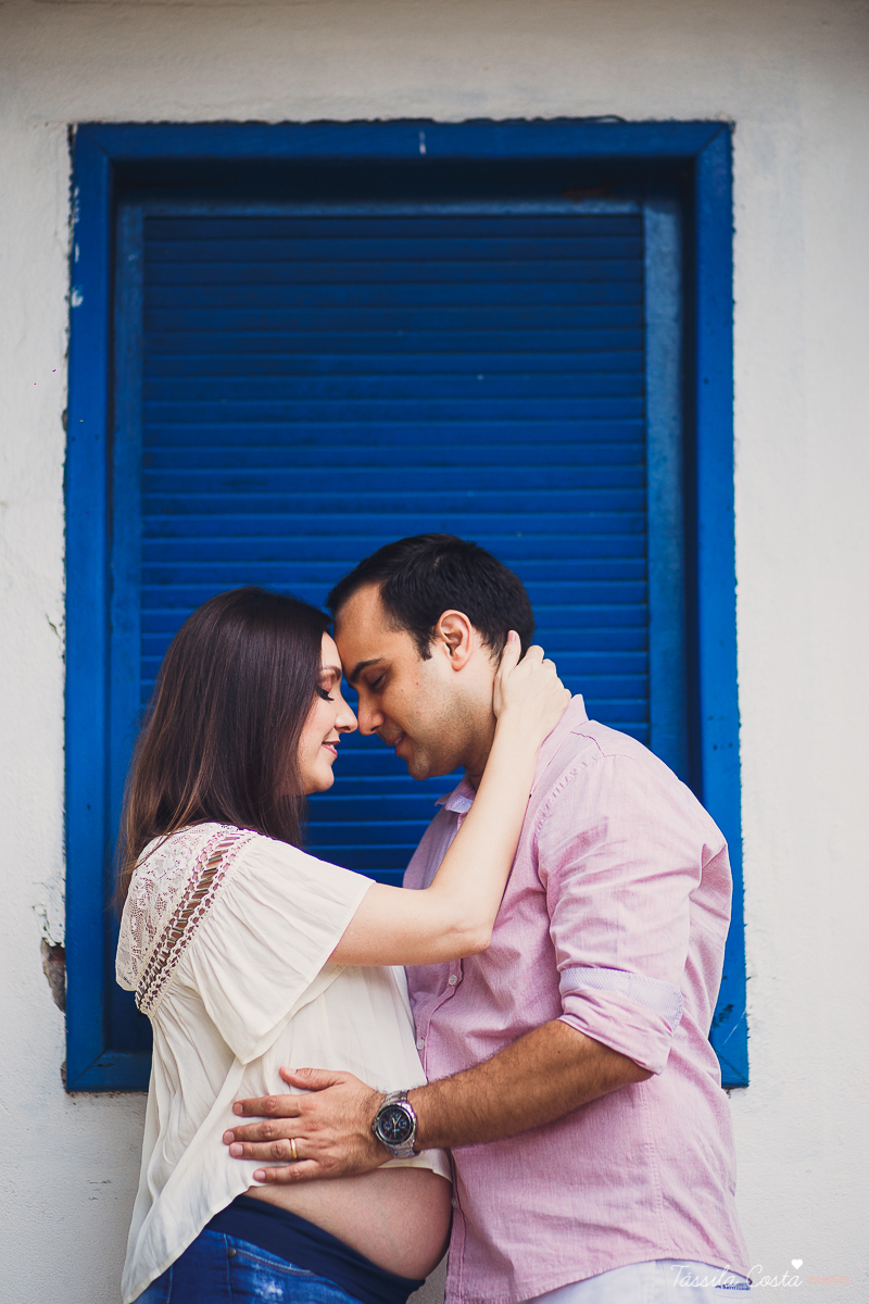 fotos de grávida feitas em casa, fotógrafa de ensaio gestante em VItória ES, fotos de grávida de lingerie, mãe de menino, ensaio fotográfico feito em casa, ensaio lifestyle, tássila costa fotografia