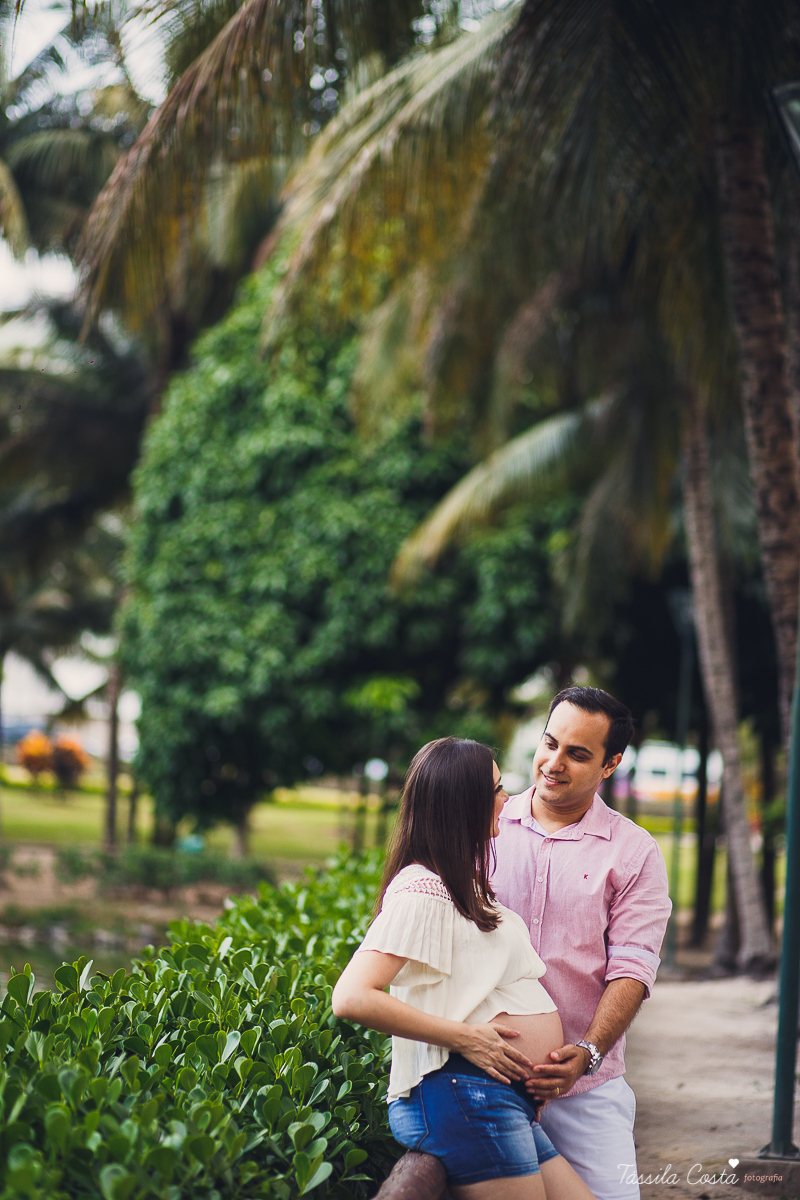 fotos de grávida feitas em casa, fotógrafa de ensaio gestante em VItória ES, fotos de grávida de lingerie, mãe de menino, ensaio fotográfico feito em casa, ensaio lifestyle, tássila costa fotografia