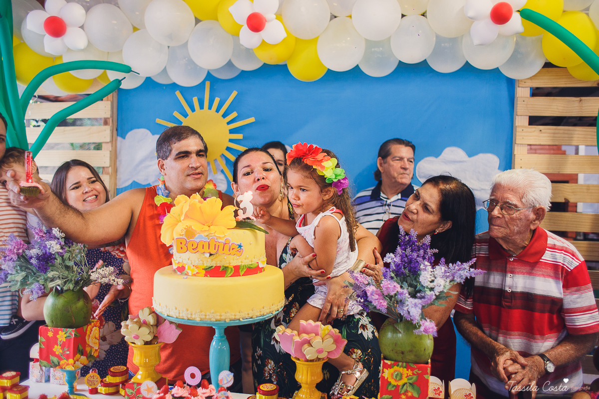 aniversario infantil no clube alvares cabral, beatriz 3 anos, aniversario de menina, bia 3 anos, vitoria es, em frente ao senac, tassila costa fotografia