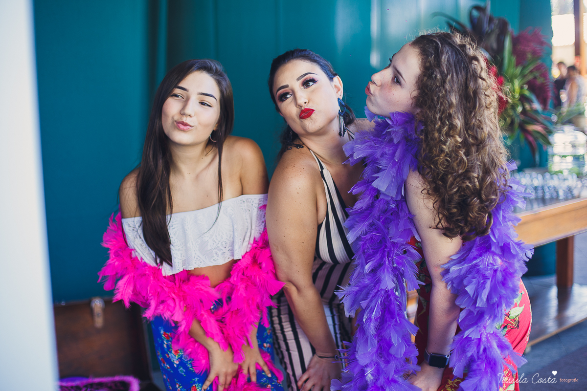 Médica Joana Oliveira, aniversário com amigos, churrasco de aniversário, churrasco durante o dia, decoração by Camila Sarmento