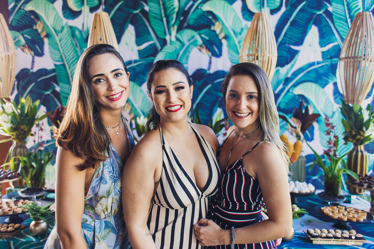 Médica Joana Oliveira, aniversário com amigos, churrasco de aniversário, churrasco durante o dia, decoração by Camila Sarmento