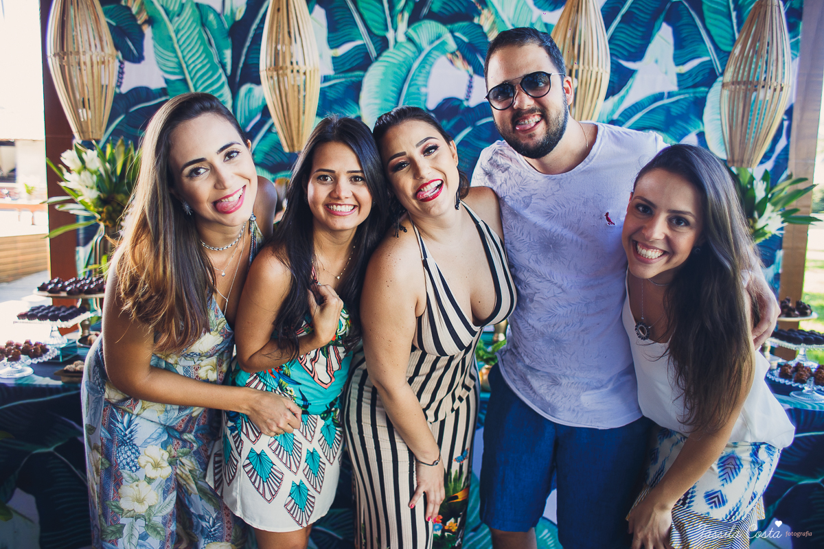 Médica Joana Oliveira, aniversário com amigos, churrasco de aniversário, churrasco durante o dia, decoração by Camila Sarmento