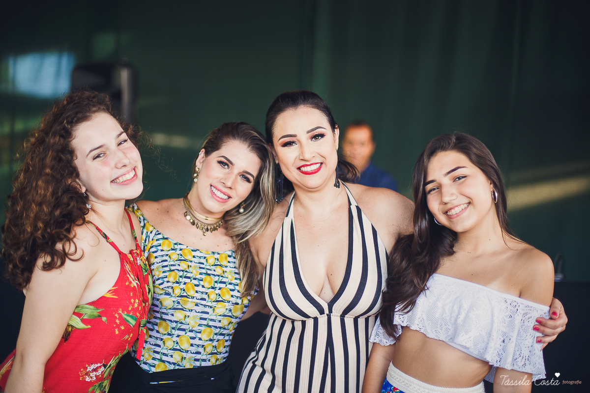 festa de aniversário na Chácara Flora, Serra ES, tássila costa fotografia, fotos lindas na Chácara Flora, aniversário a luz do dia, fotografia com luz natural, canon, fotógrafo canon, inspiração de decoração, 30 anos