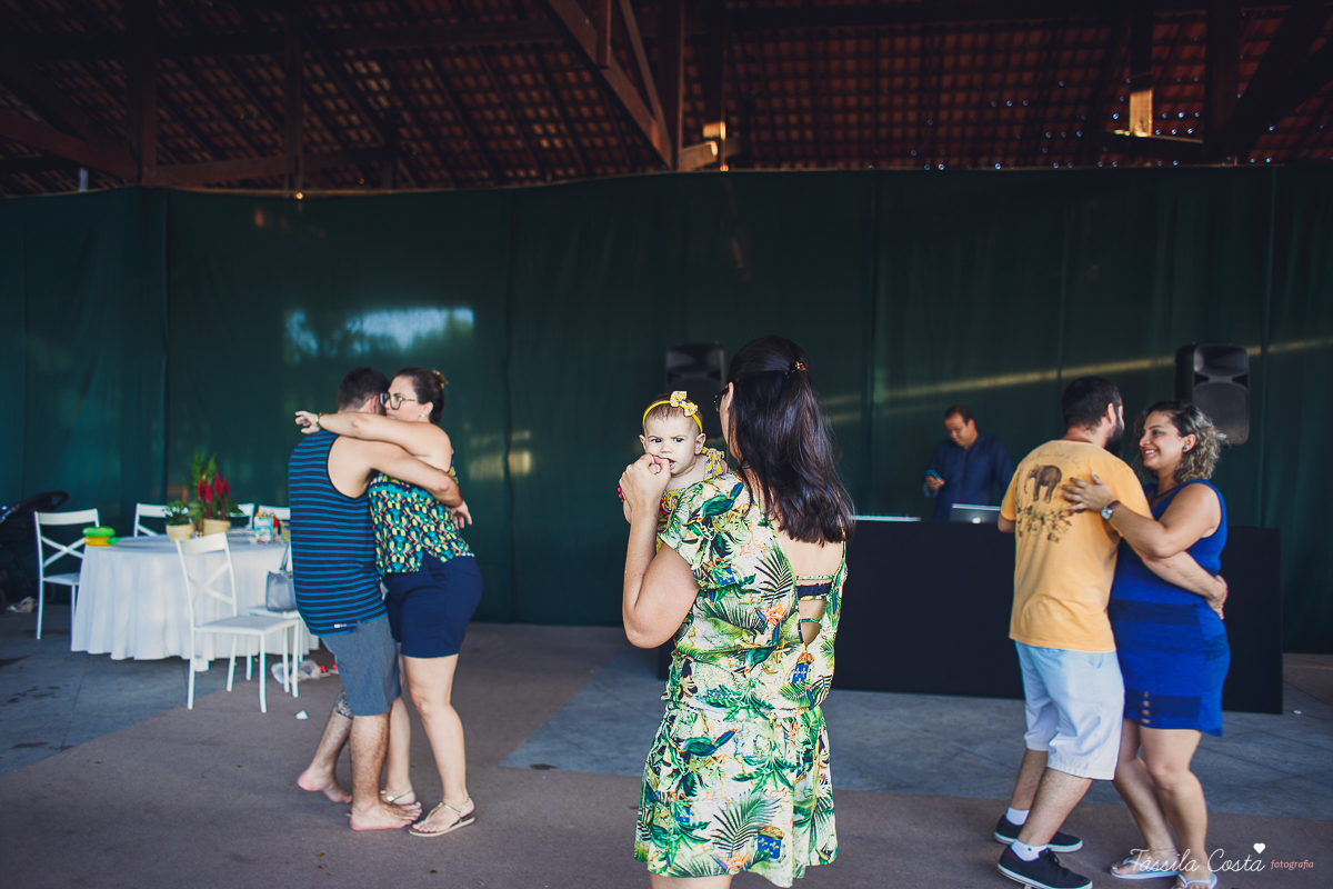festa de aniversário na Chácara Flora, Serra ES, tássila costa fotografia, fotos lindas na Chácara Flora, aniversário a luz do dia, fotografia com luz natural, canon, fotógrafo canon, inspiração de decoração, 30 anos