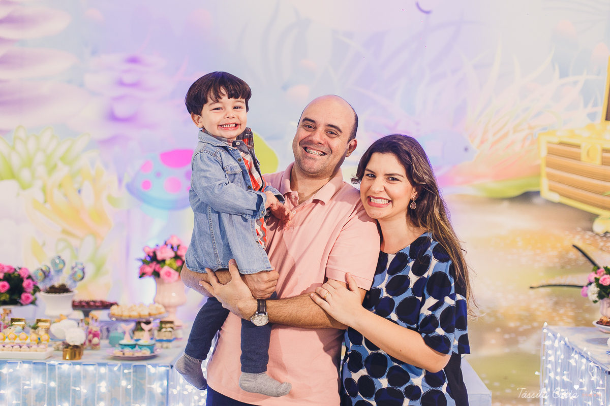 muitas crianças lindas, looks infantis para aniversário, decoração Giovana Xic Baloon, Gabriela Fardin e Falipe, filha única, mundo rosa, decoração nos sonhos em vitória ES