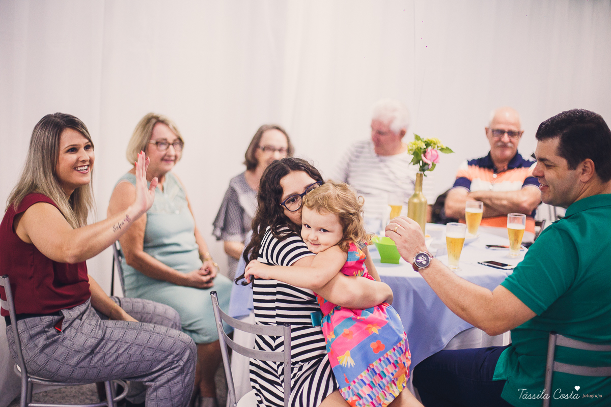 muitas crianças lindas, looks infantis para aniversário, decoração Giovana Xic Baloon, Gabriela Fardin e Falipe, filha única, mundo rosa, decoração nos sonhos em vitória ES