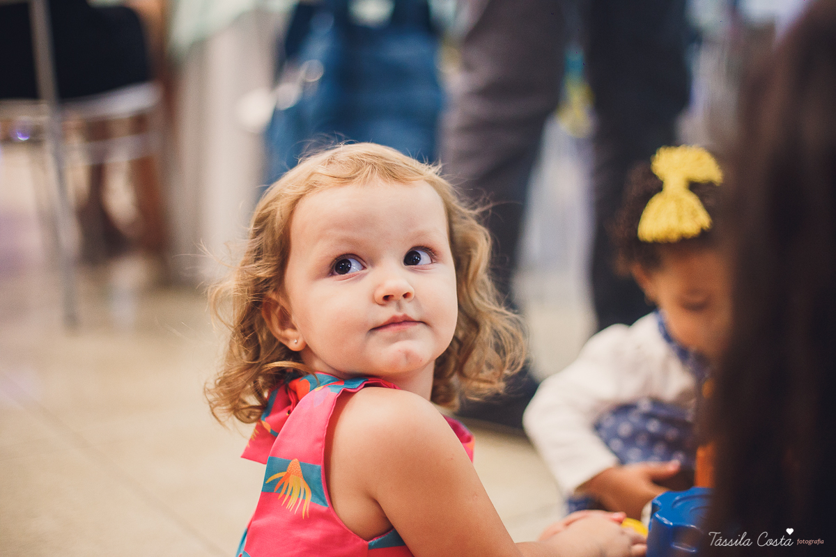 muitas crianças lindas, looks infantis para aniversário, decoração Giovana Xic Baloon, Gabriela Fardin e Falipe, filha única, mundo rosa, decoração nos sonhos em vitória ES