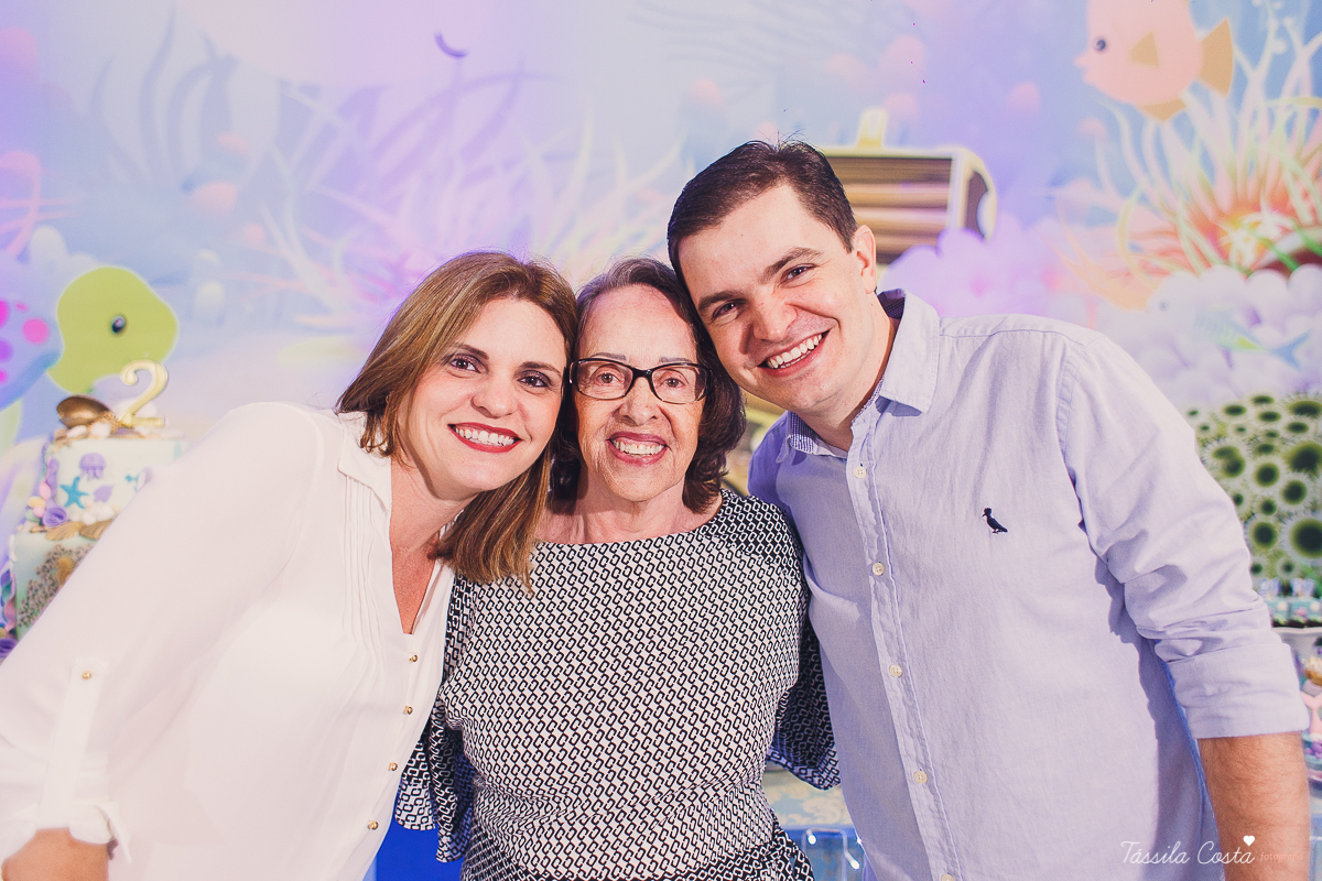 muitas crianças lindas, looks infantis para aniversário, decoração Giovana Xic Baloon, Gabriela Fardin e Falipe, filha única, mundo rosa, decoração nos sonhos em vitória ES