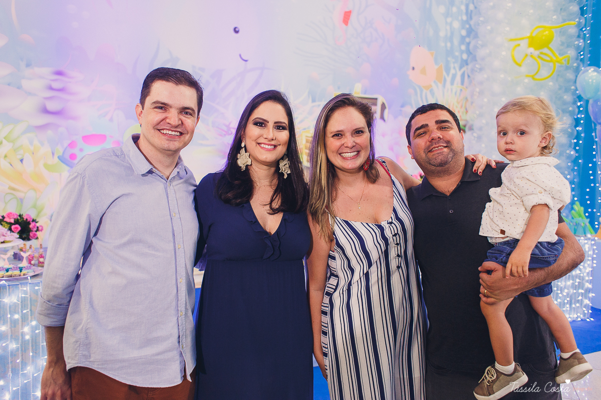 muitas crianças lindas, looks infantis para aniversário, decoração Giovana Xic Baloon, Gabriela Fardin e Falipe, filha única, mundo rosa, decoração nos sonhos em vitória ES