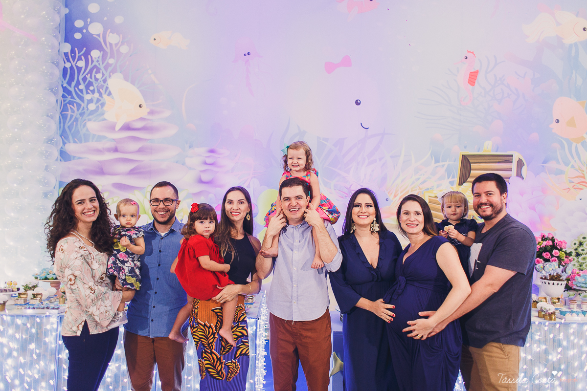 muitas crianças lindas, looks infantis para aniversário, decoração Giovana Xic Baloon, Gabriela Fardin e Falipe, filha única, mundo rosa, decoração nos sonhos em vitória ES