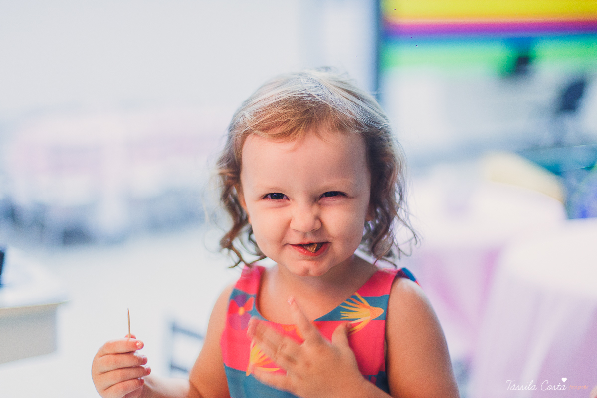 muitas crianças lindas, looks infantis para aniversário, decoração Giovana Xic Baloon, Gabriela Fardin e Falipe, filha única, mundo rosa, decoração nos sonhos em vitória ES
