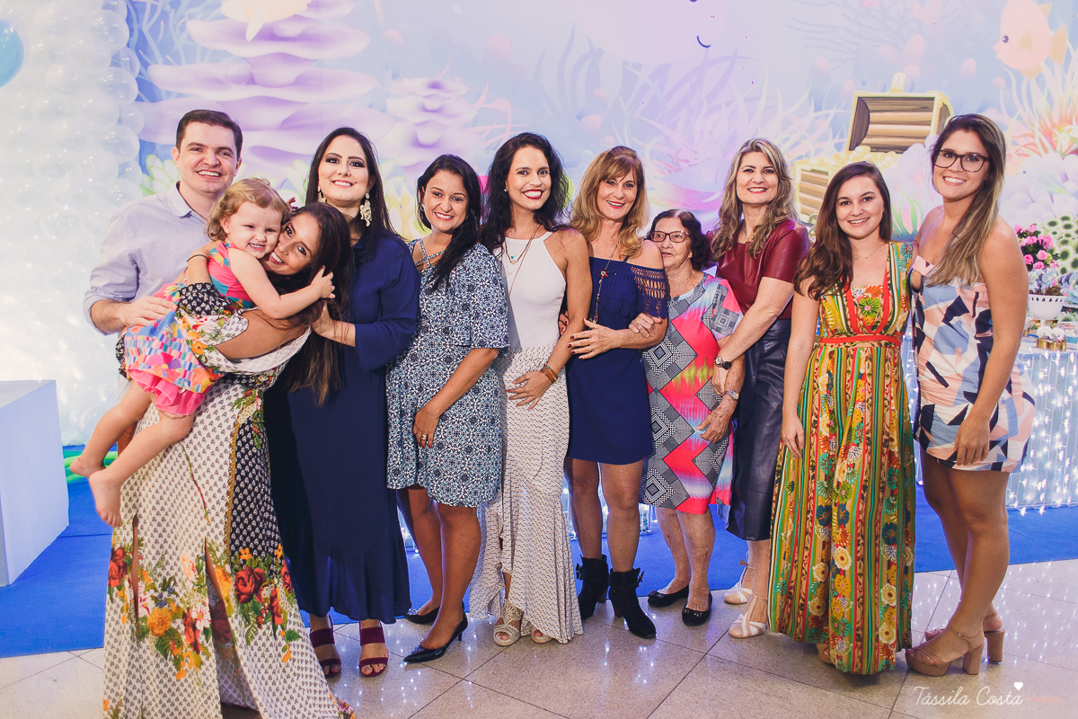 muitas crianças lindas, looks infantis para aniversário, decoração Giovana Xic Baloon, Gabriela Fardin e Falipe, filha única, mundo rosa, decoração nos sonhos em vitória ES