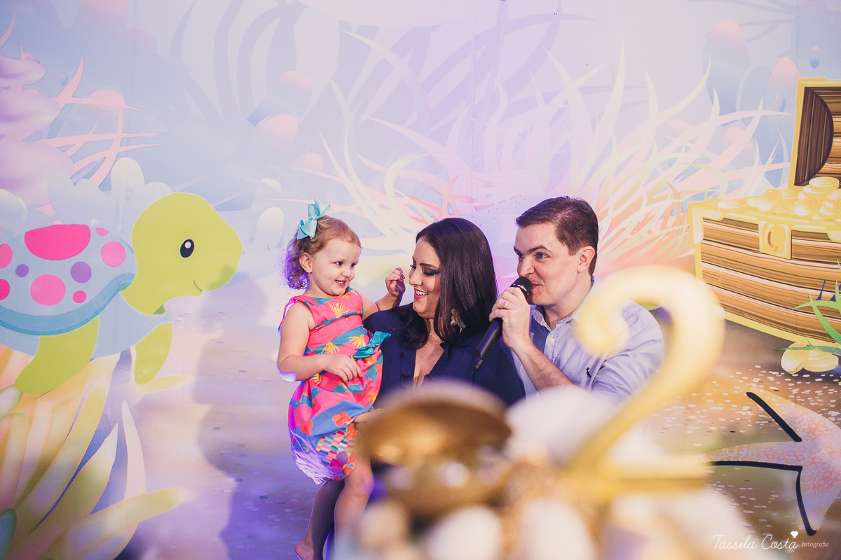 muitas crianças lindas, looks infantis para aniversário, decoração Giovana Xic Baloon, Gabriela Fardin e Falipe, filha única, mundo rosa, decoração nos sonhos em vitória ES